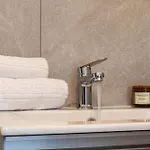 Apartment One Life *