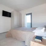 One Life Apartment