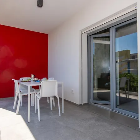 One Life アパート ビビオーネ