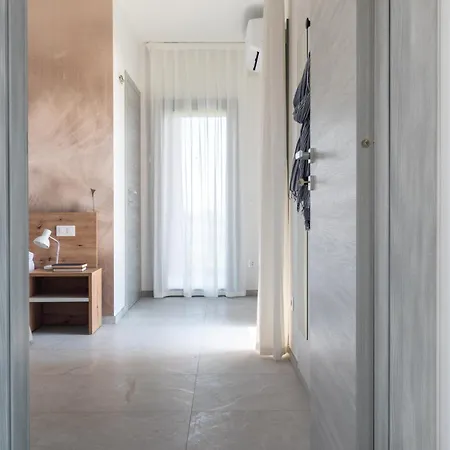 One Life Бібіоне