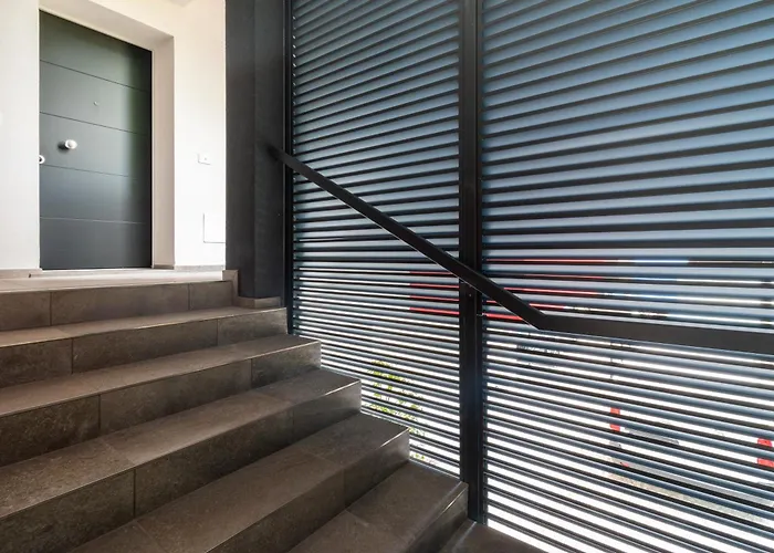 One Life Бібіоне